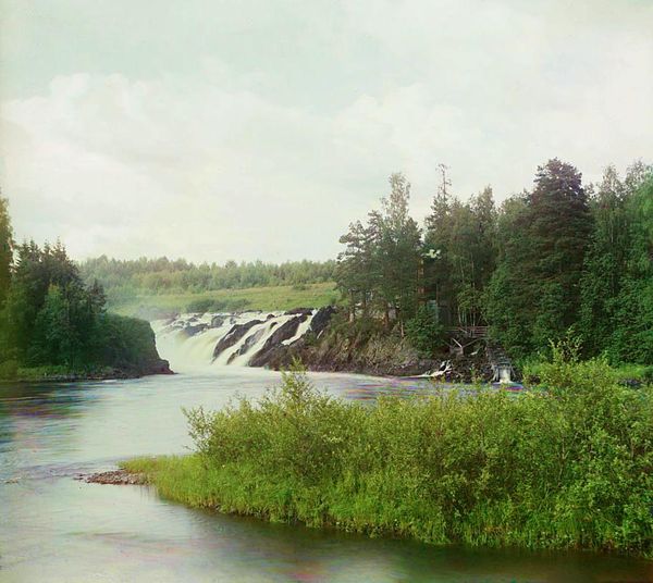 Кивач и Шаваньская плотина: падающая вода