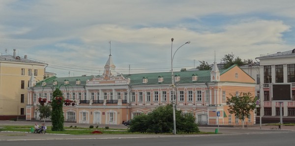 Вологда: кружевной палисад